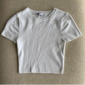 Zara Cropped T-shirt